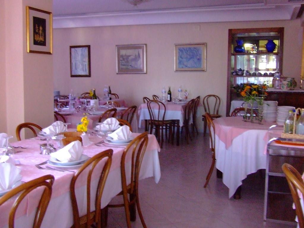 Hotel Rinascente Chianciano Terme Buitenkant foto