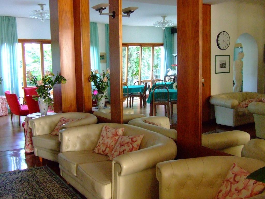 Hotel Rinascente Chianciano Terme Buitenkant foto