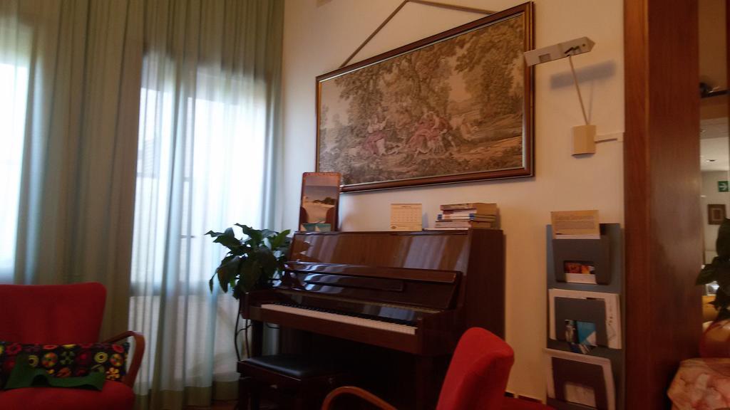 Hotel Rinascente Chianciano Terme Buitenkant foto