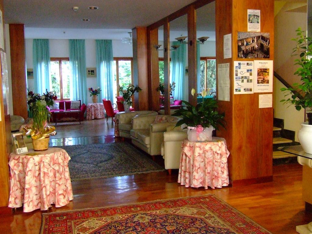Hotel Rinascente Chianciano Terme Buitenkant foto