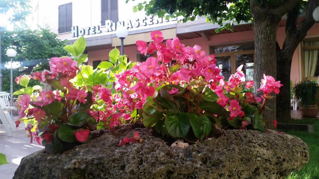 Hotel Rinascente Chianciano Terme Buitenkant foto